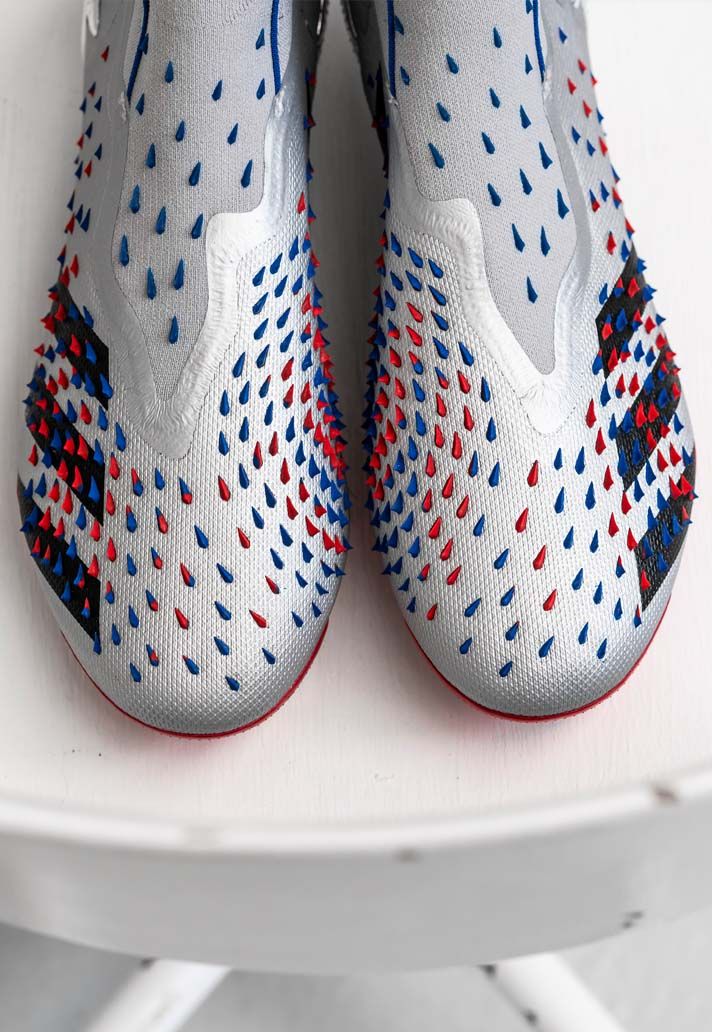 Giày bóng đá Adidas Predator Freak showpiece