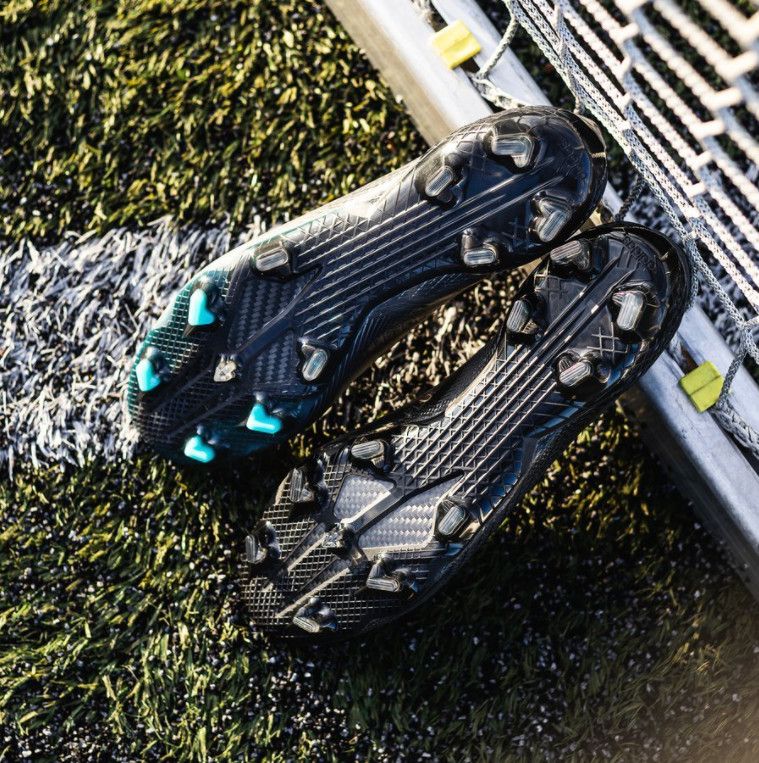giày bóng đá Adidas Superstealth