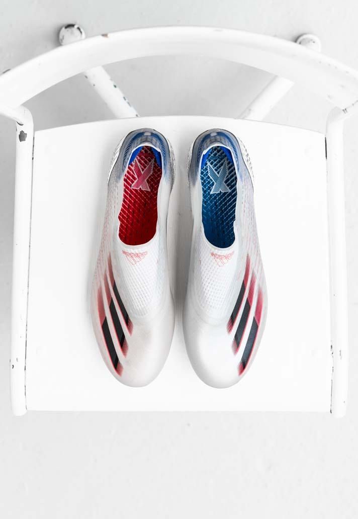 Giày bóng đá Adidas X Ghosted showpiece