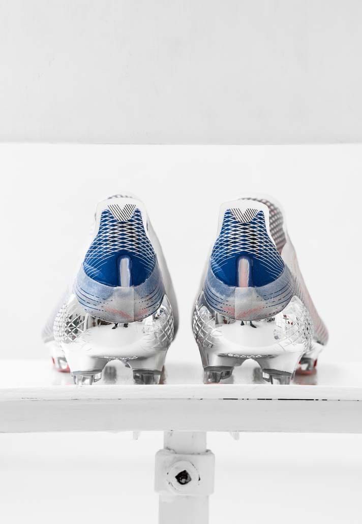 Giày bóng đá Adidas X Ghosted showpiece