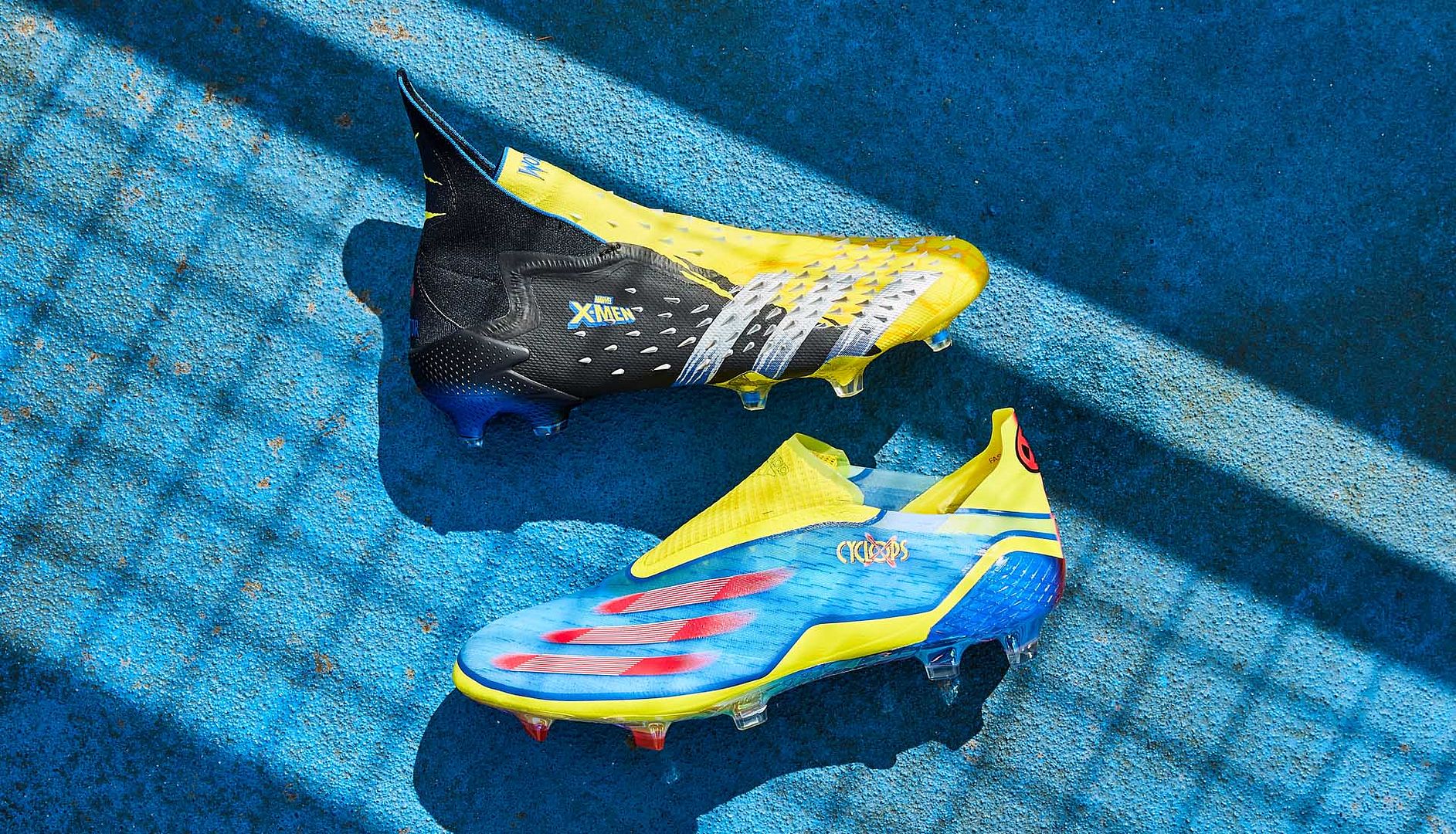 Giày bóng đá Adidas x Marvel 2021