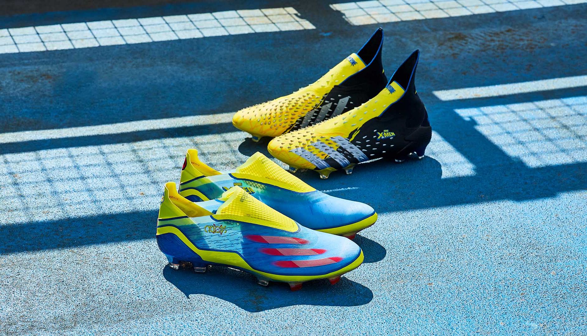 Giày bóng đá Adidas x Marvel 2021