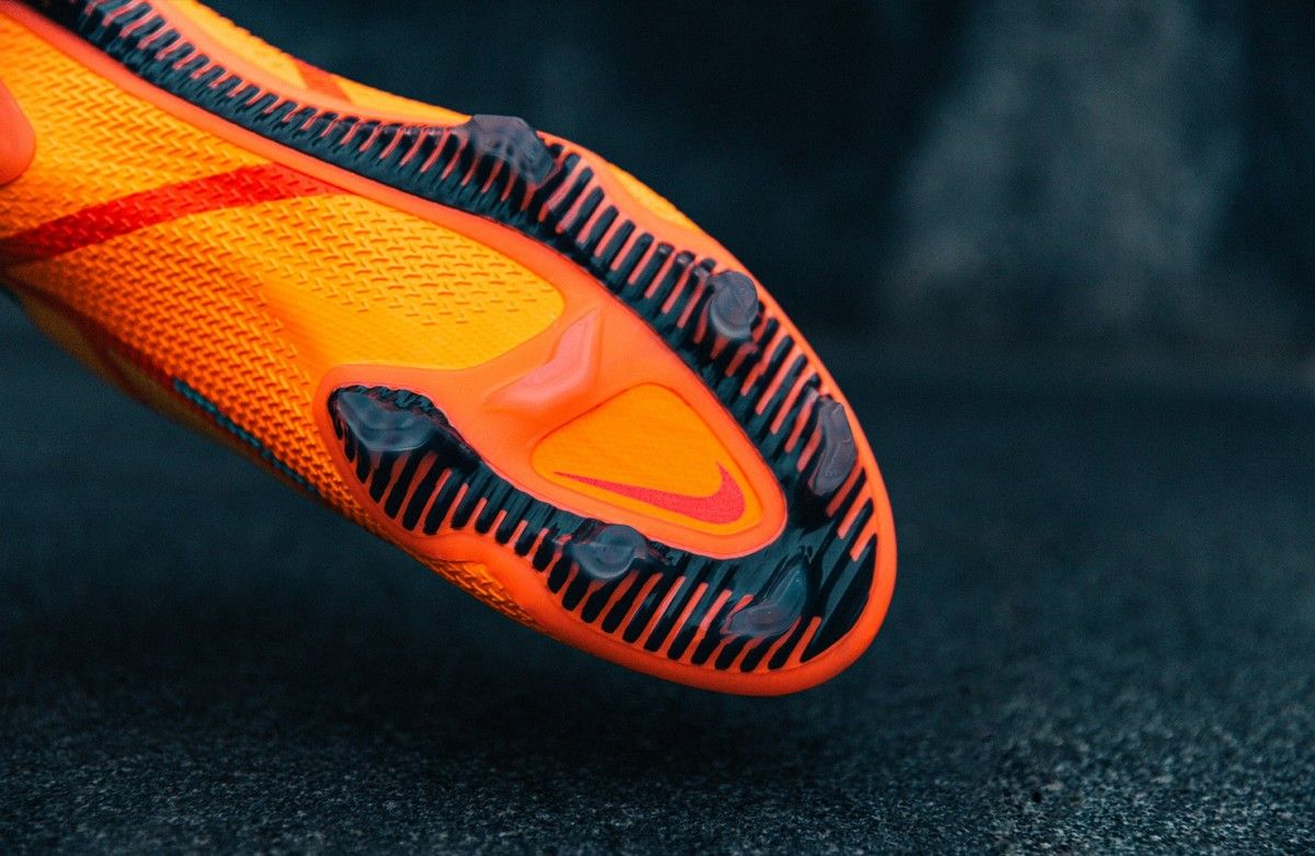 Giày bóng đá Nike Phantom GT 2 Blueprint pack