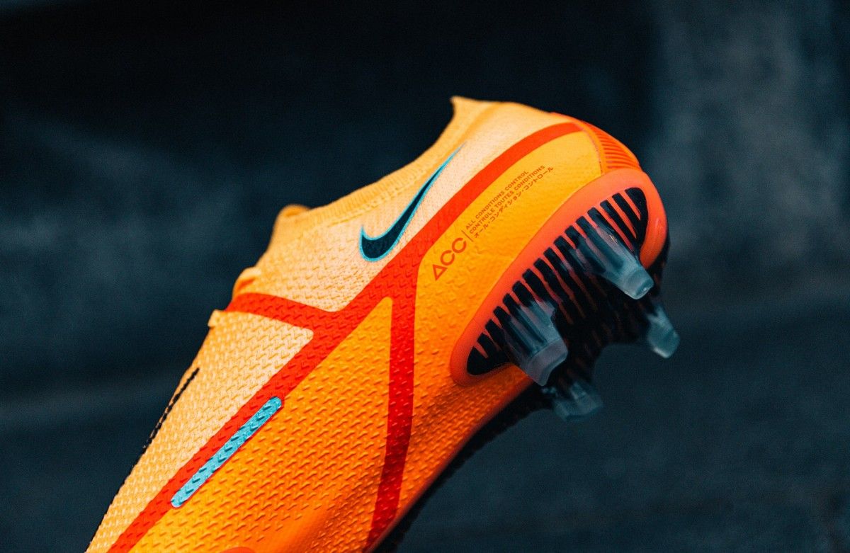 Giày bóng đá Nike Phantom GT 2 Blueprint pack
