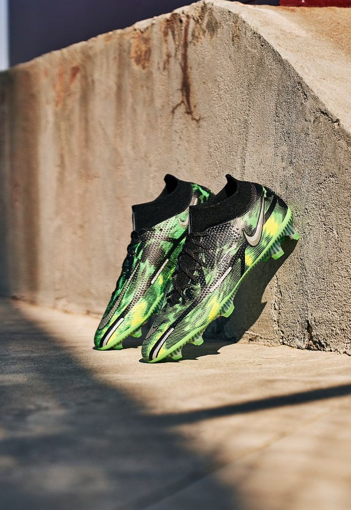 giày bóng đá Nike Phantom GT 2 Shockwave 