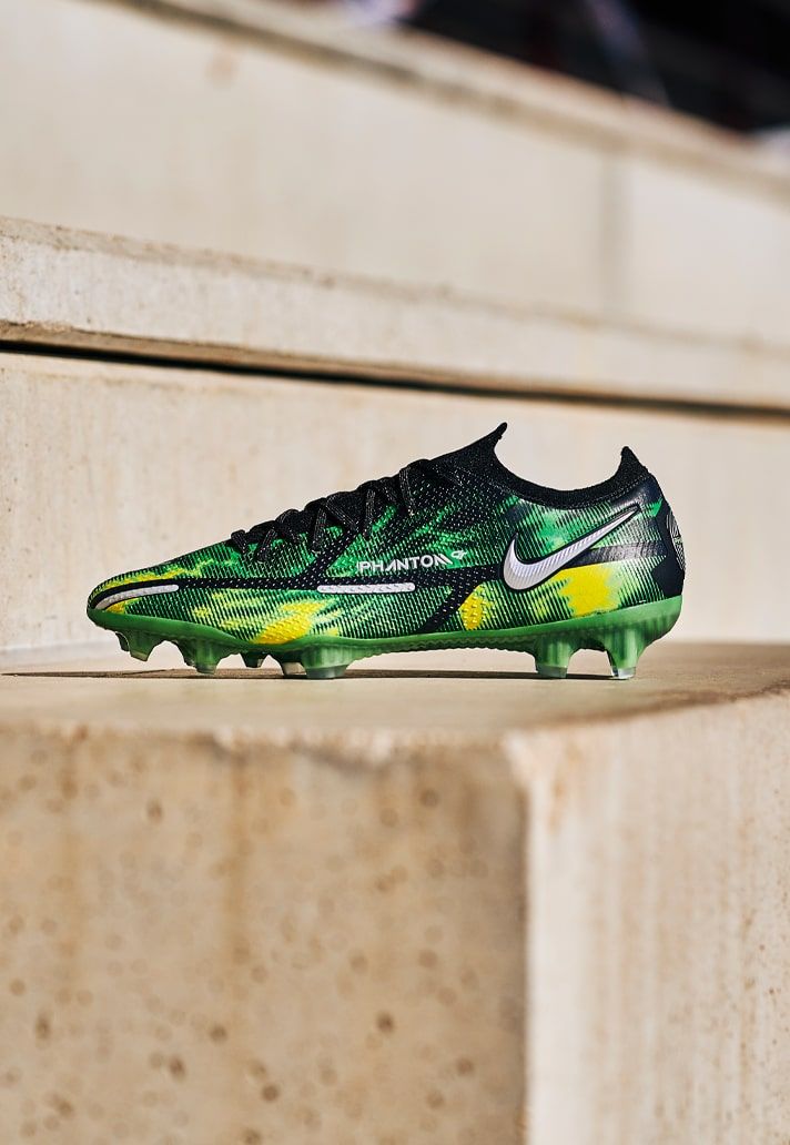 giày bóng đá Nike Phantom GT 2 Shockwave 