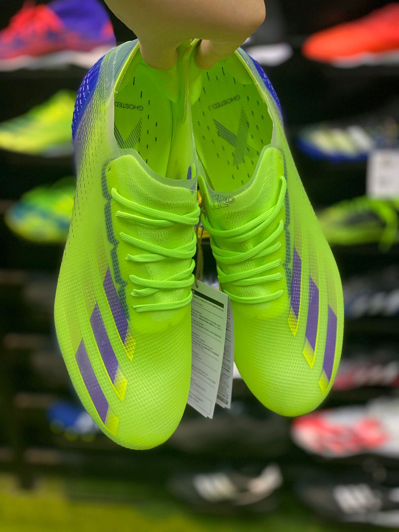 Giày bóng đá Adidas thường được sản xuất ở những đâu?