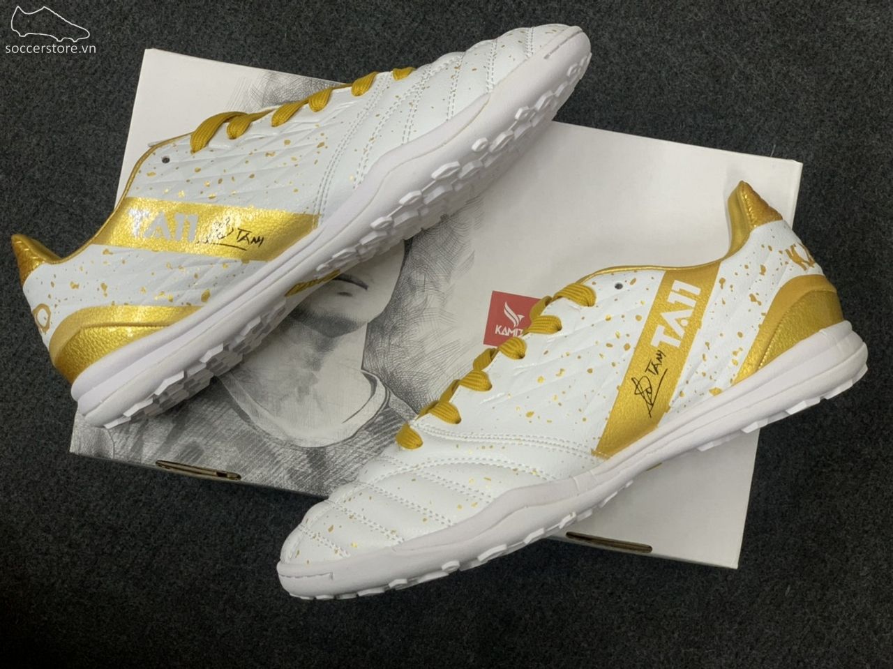 Kamito TA11 TF- Trắng/Vàng Gold F21001