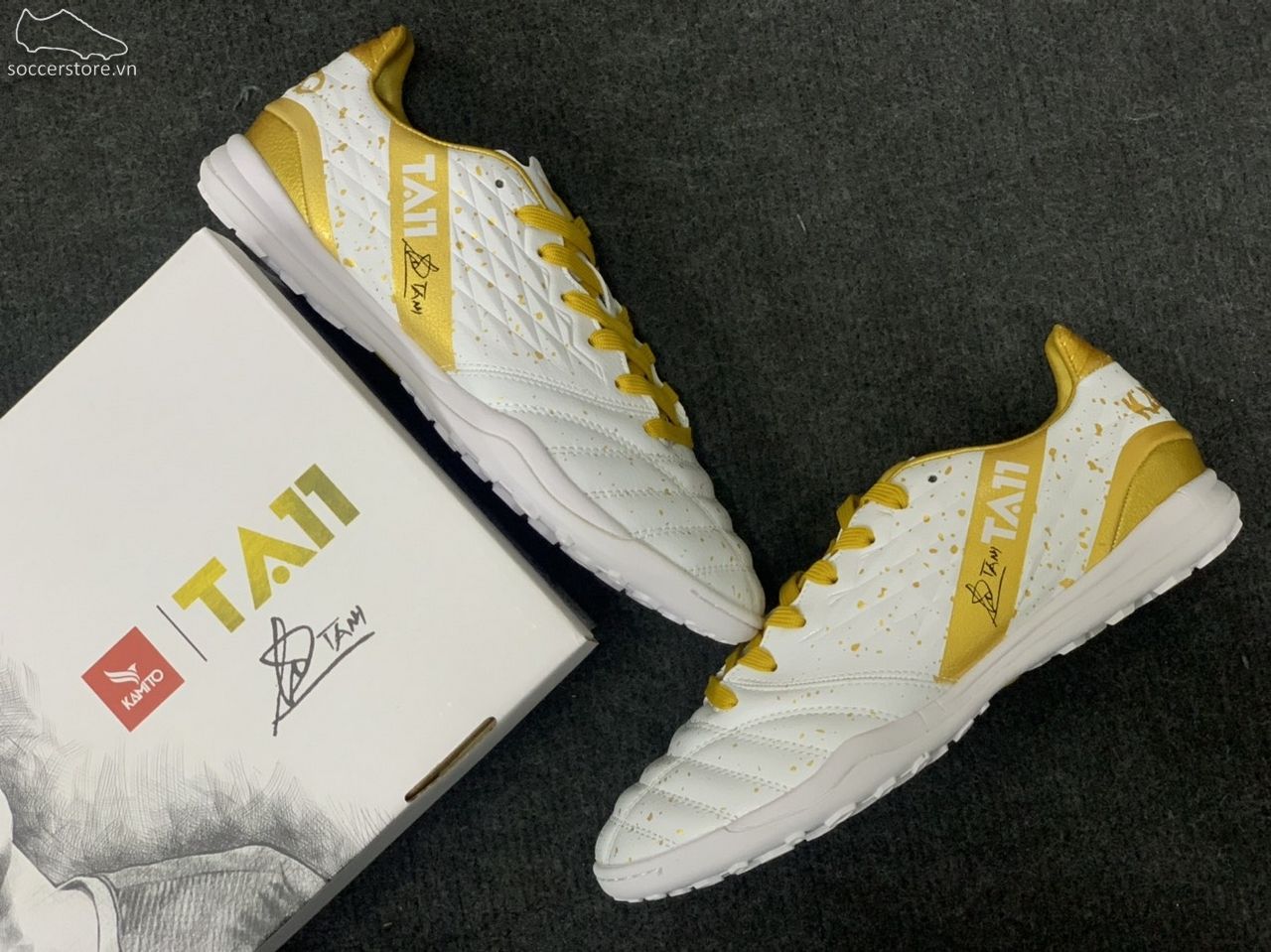 Kamito TA11 TF- Trắng/Vàng Gold F21001