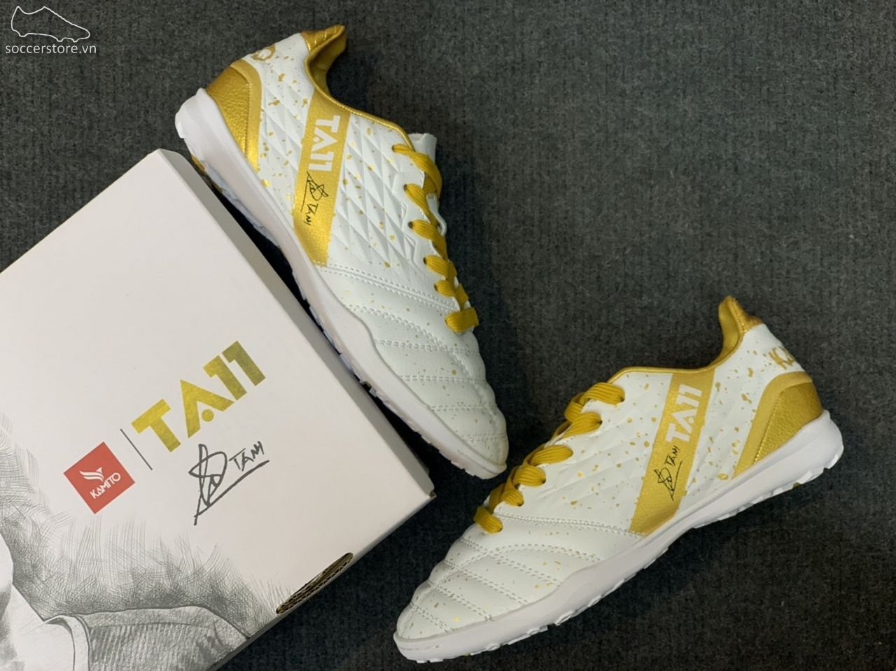 Kamito TA11 Kids TF- Trắng/Vàng Gold FK21011