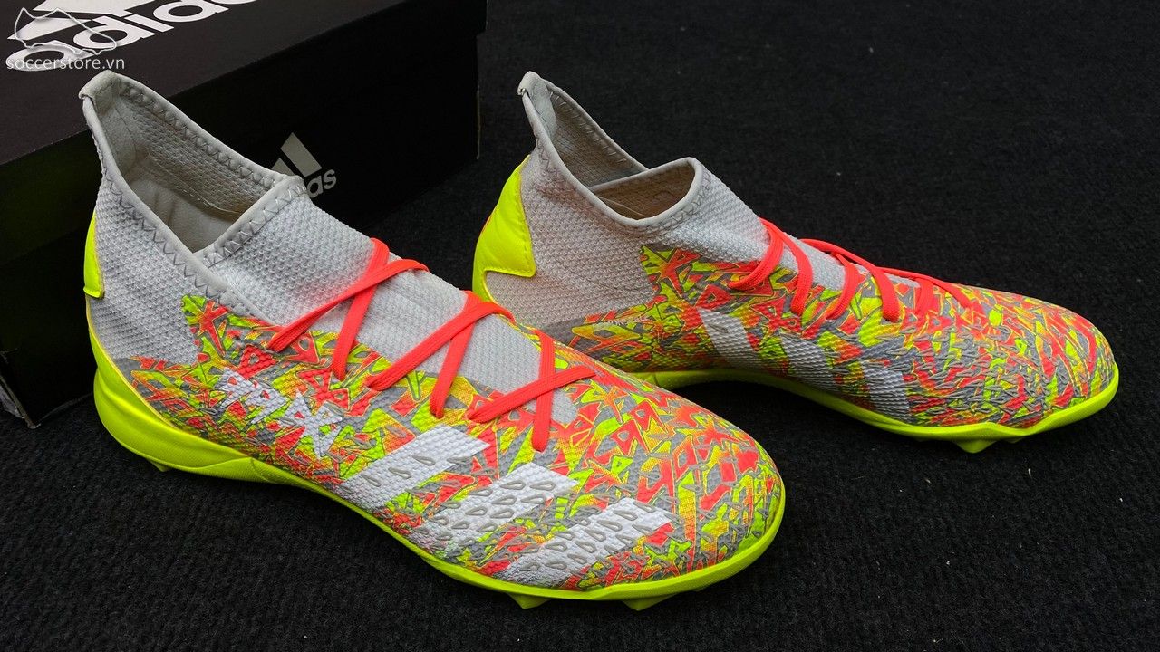 Giày bóng đá Adidas Predator Freak .3 TF - H01388
