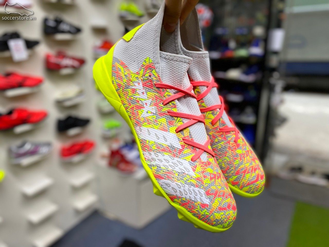 Giày bóng đá Adidas Predator Freak .3 TF - H01388