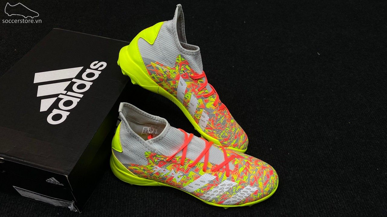 Giày bóng đá Adidas Predator Freak .3 TF - H01388