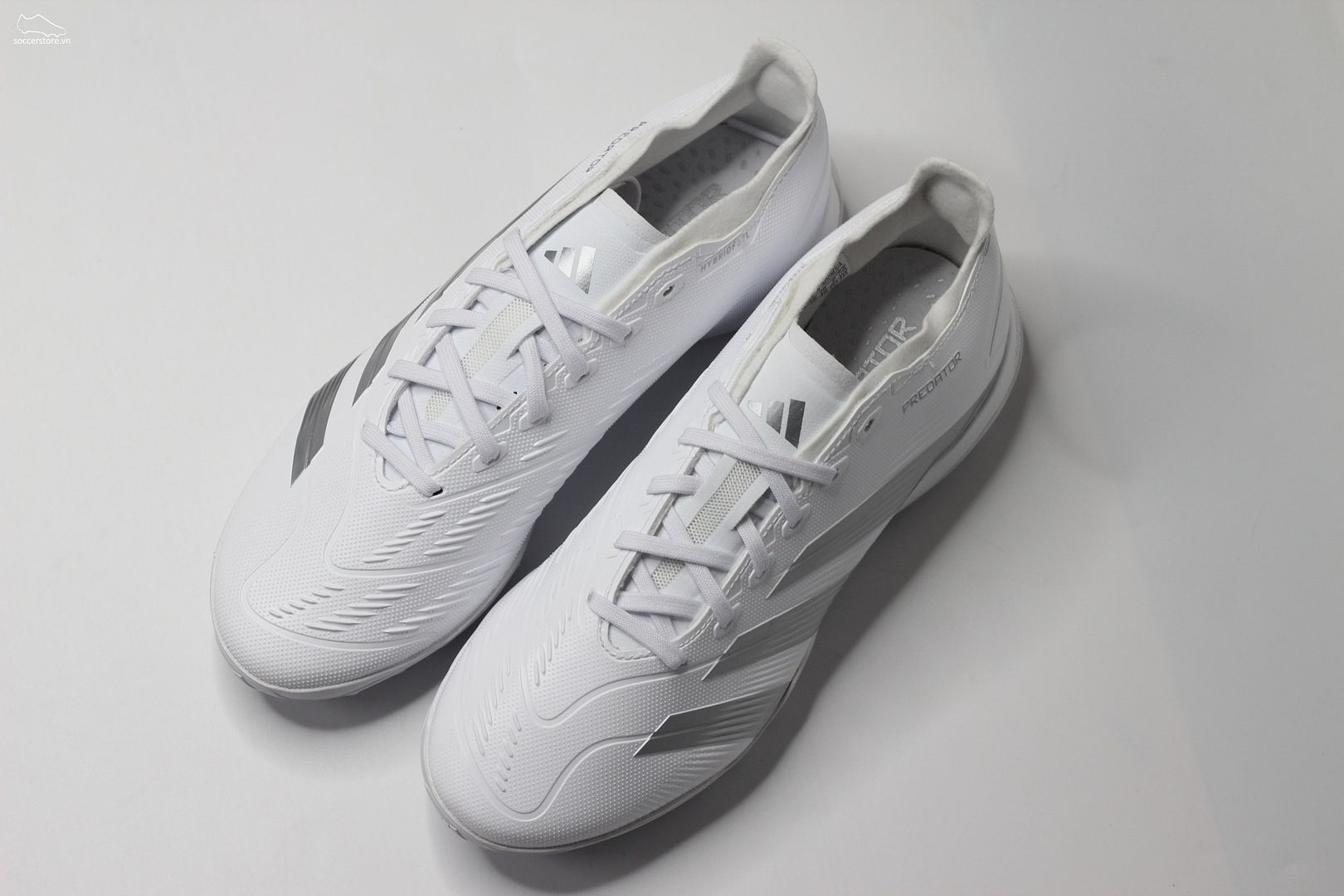Adidas Predator League L TF màu trắng IE2613