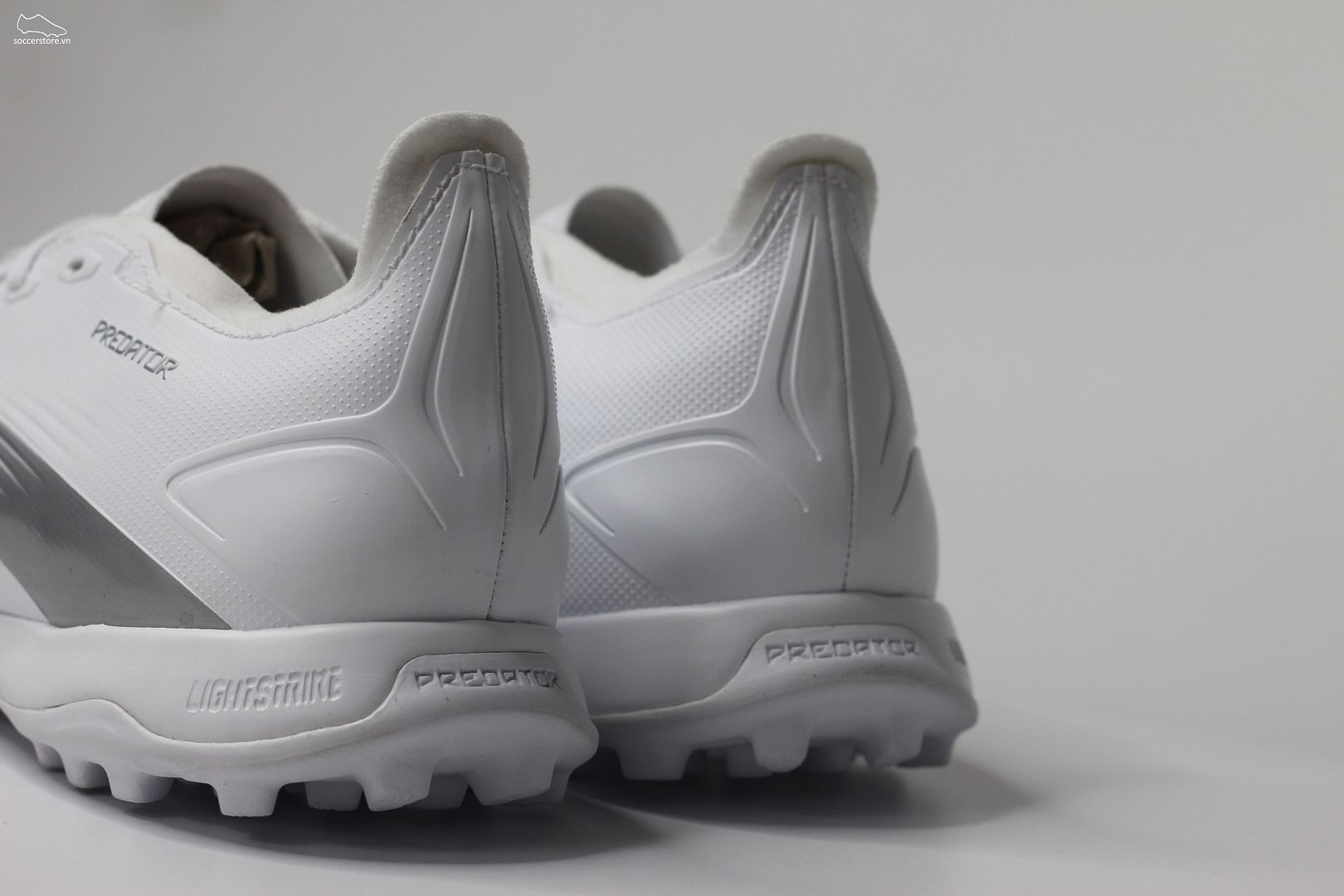 Adidas Predator League L TF màu trắng IE2613