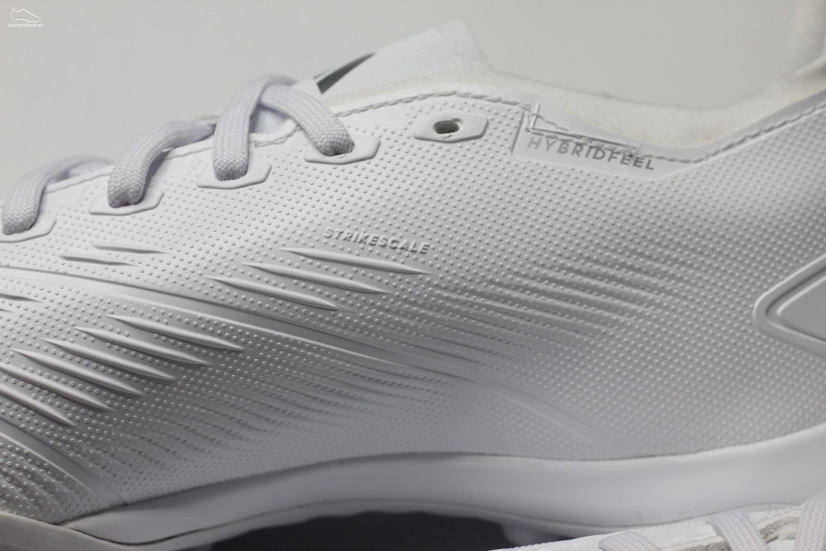 Adidas Predator League L TF màu trắng IE2613