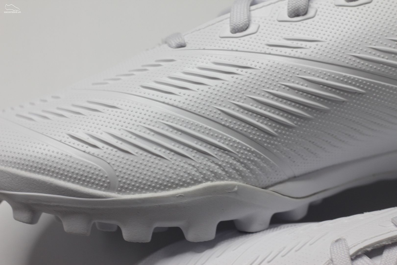 Adidas Predator League L TF màu trắng IE2613