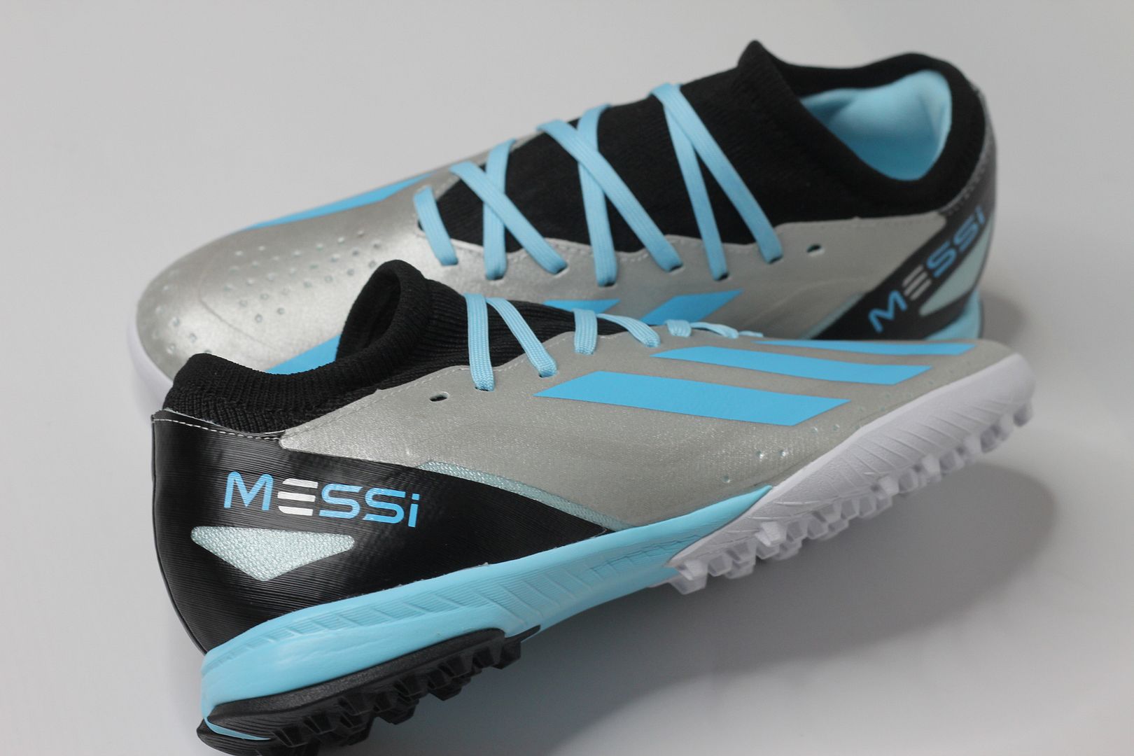 Adidas X Crazyfast Messi .3 TF Infinito Messi pack màu bạc/ xám IE4074