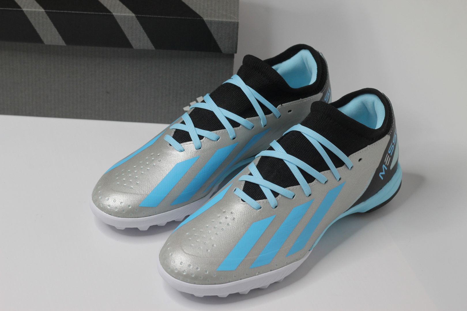 Adidas X Crazyfast Messi .3 TF Infinito Messi pack màu bạc/ xám IE4074