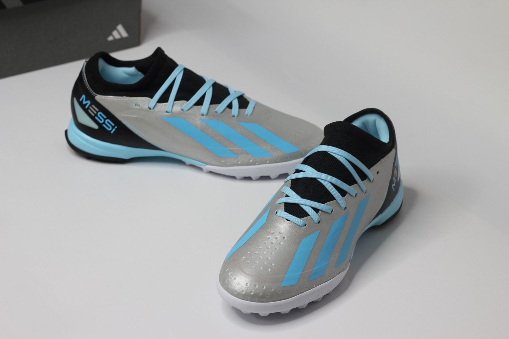 Adidas X Crazyfast Messi .3 TF Infinito Messi pack màu bạc/ xám IE4074