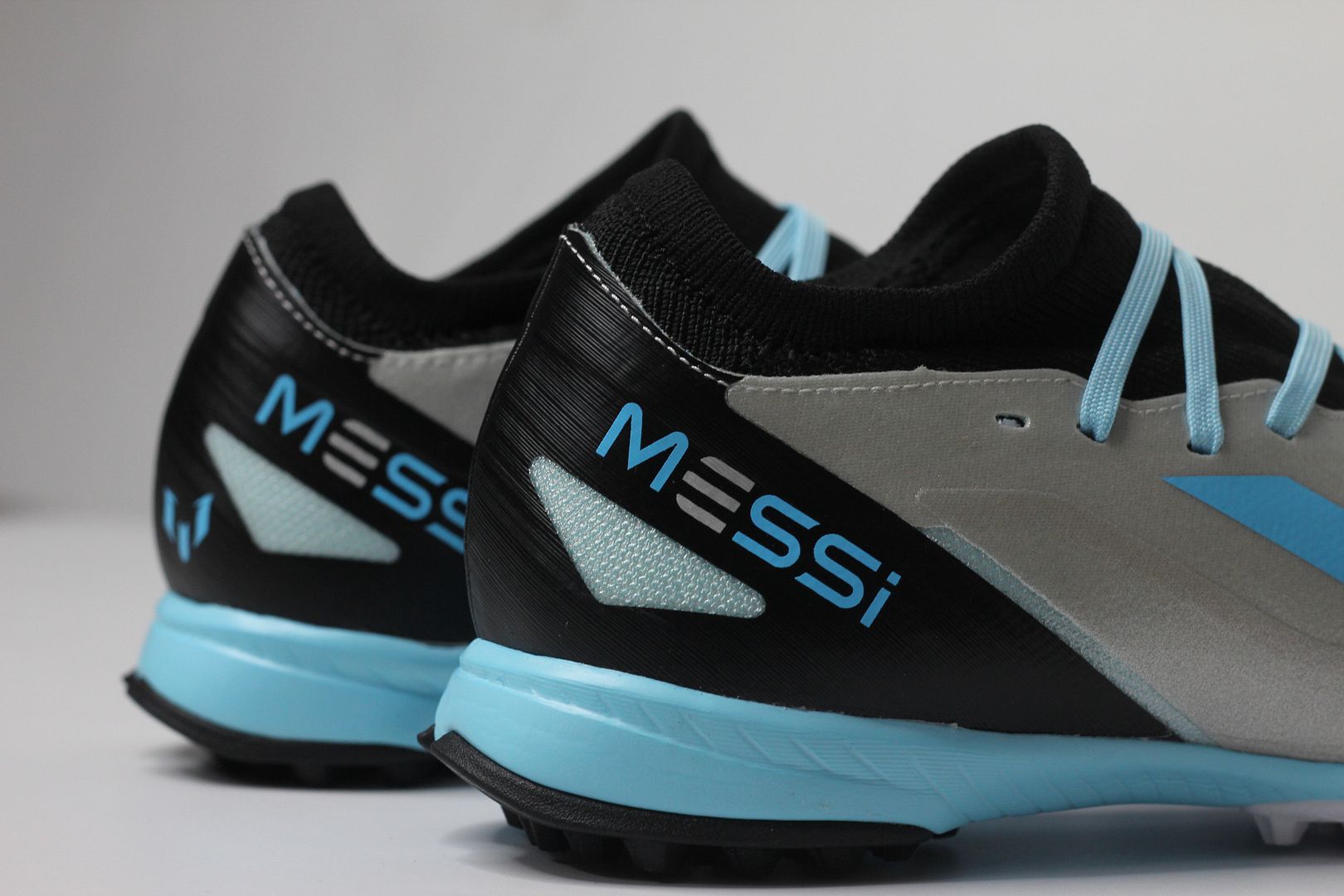 Adidas X Crazyfast Messi .3 TF Infinito Messi pack màu bạc/ xám IE4074