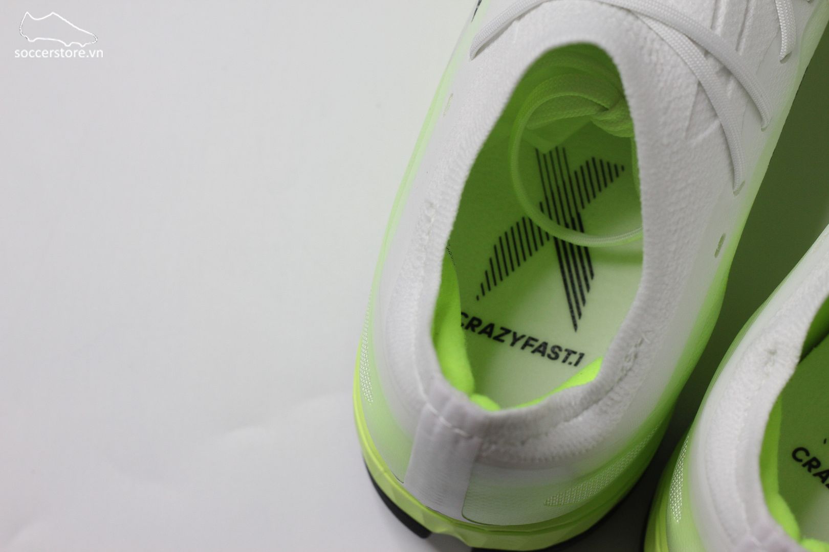 Adidas X Crazyfast .1 TF Crazyrush pack màu trắng pha xanh chuối IE6632