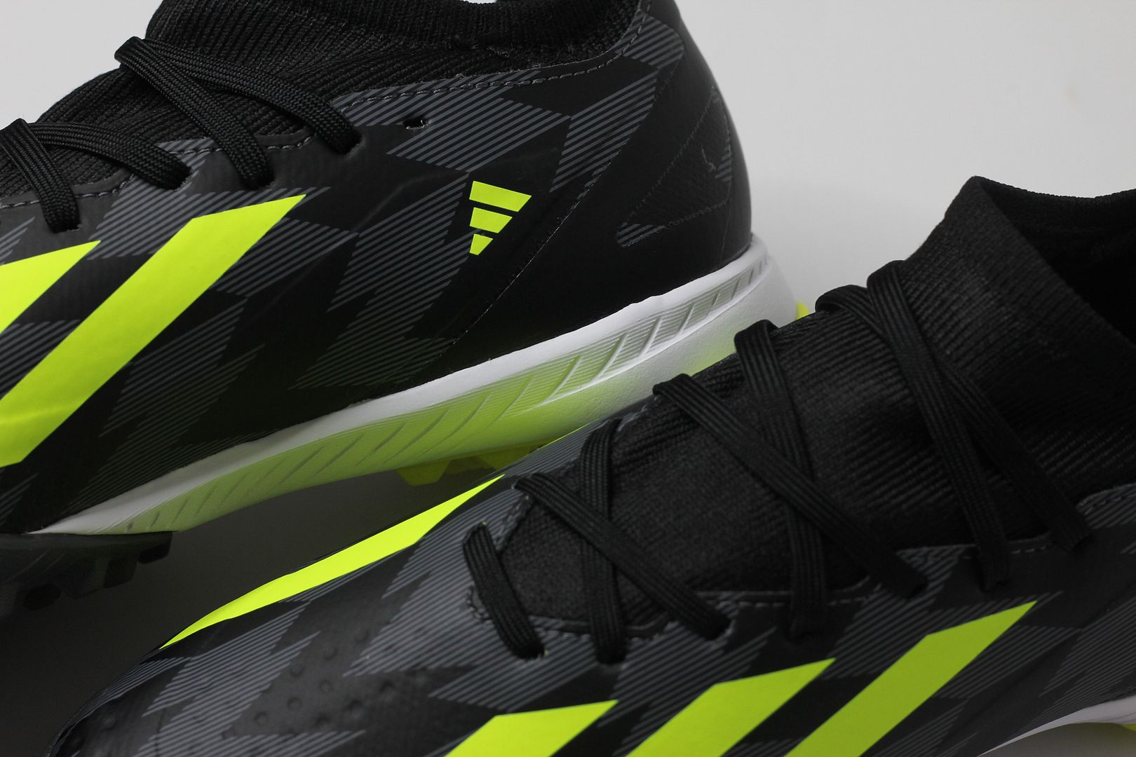Adidas X Crazyfast .3 TF màu đen xám/xanh chuối IG0767