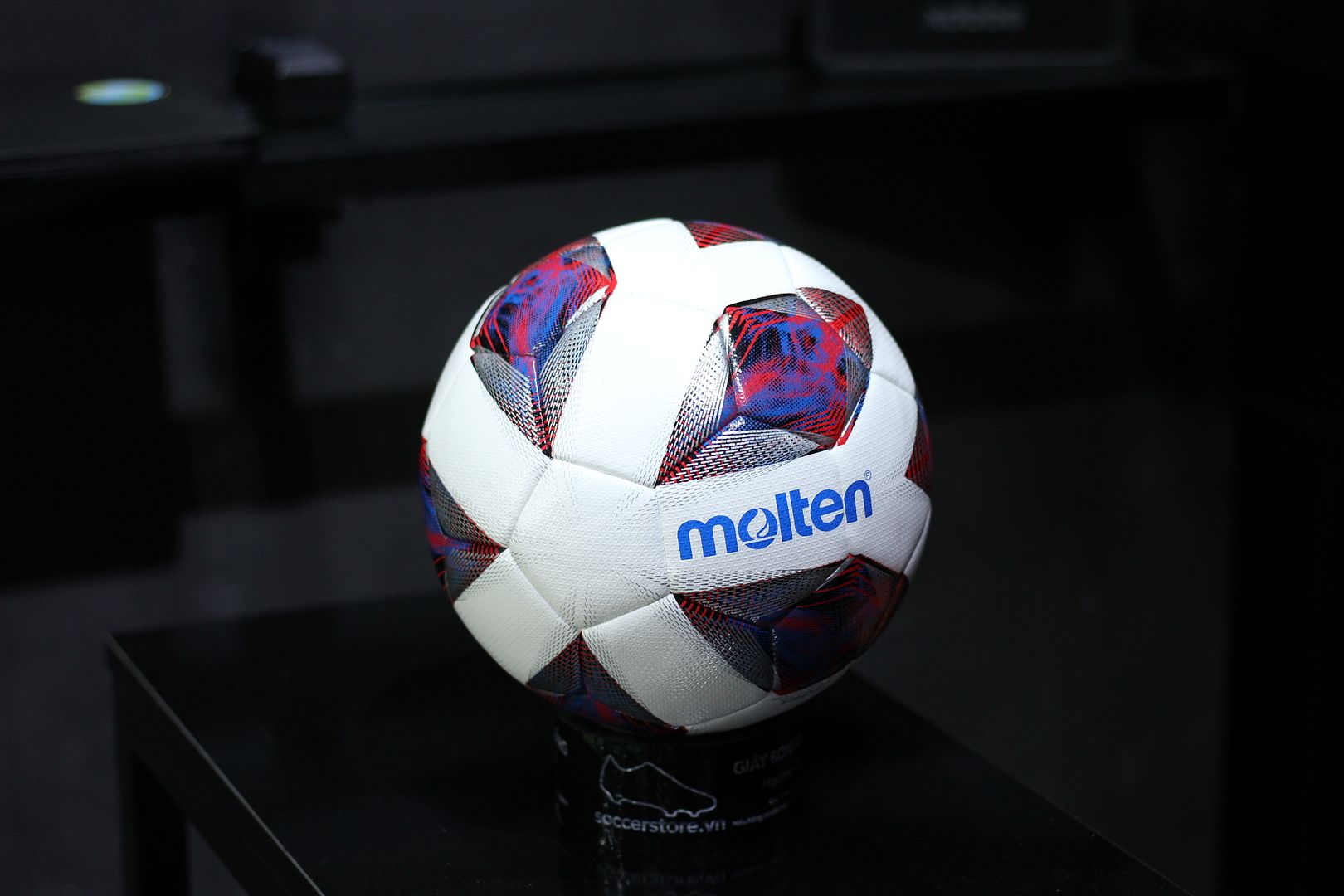 Bóng Molten F5A3600 đa sắc size 5 - F5A3600-R
