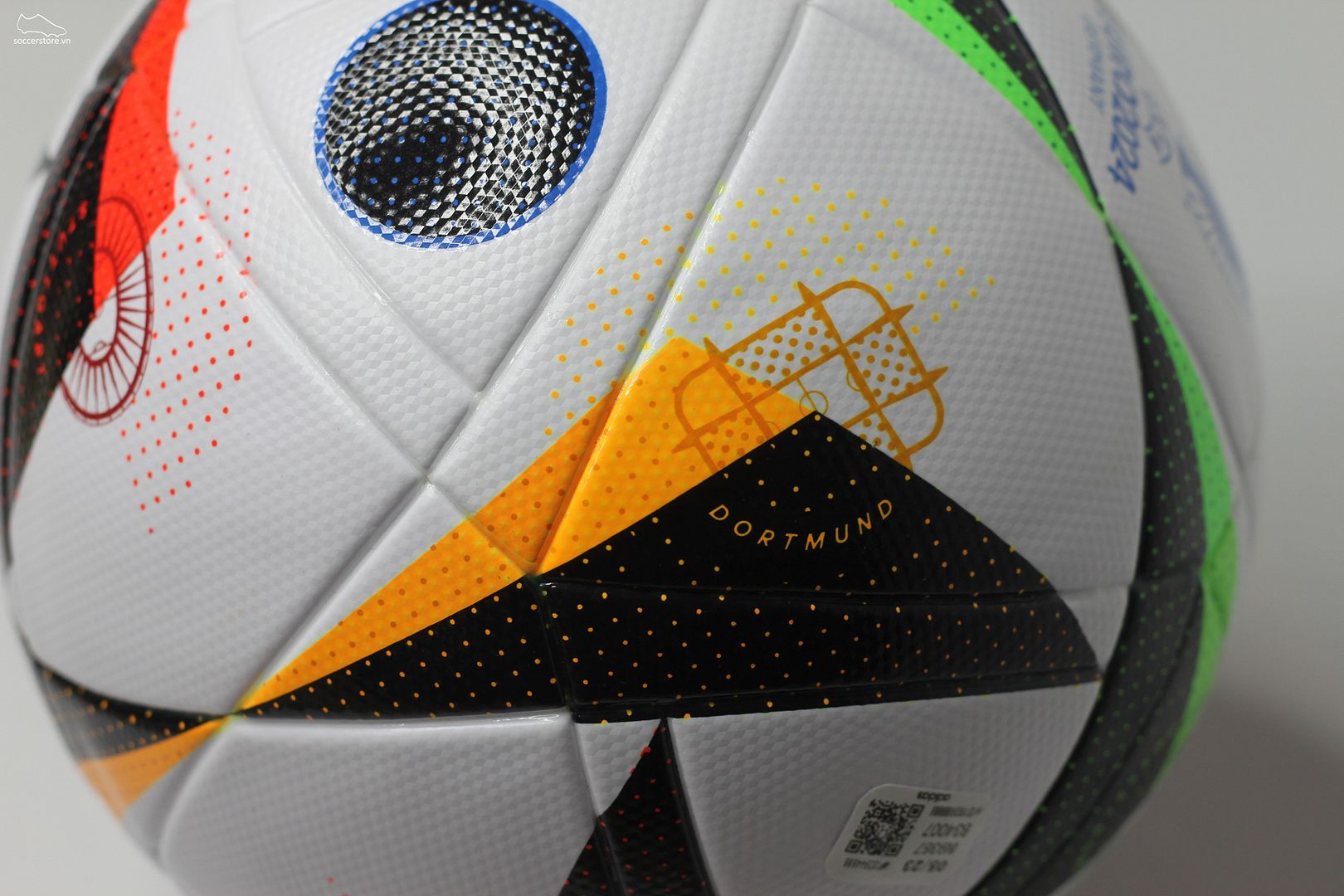 Bóng Adidas Fussballliebe League Euro 2024 màu trắng đen IN9367