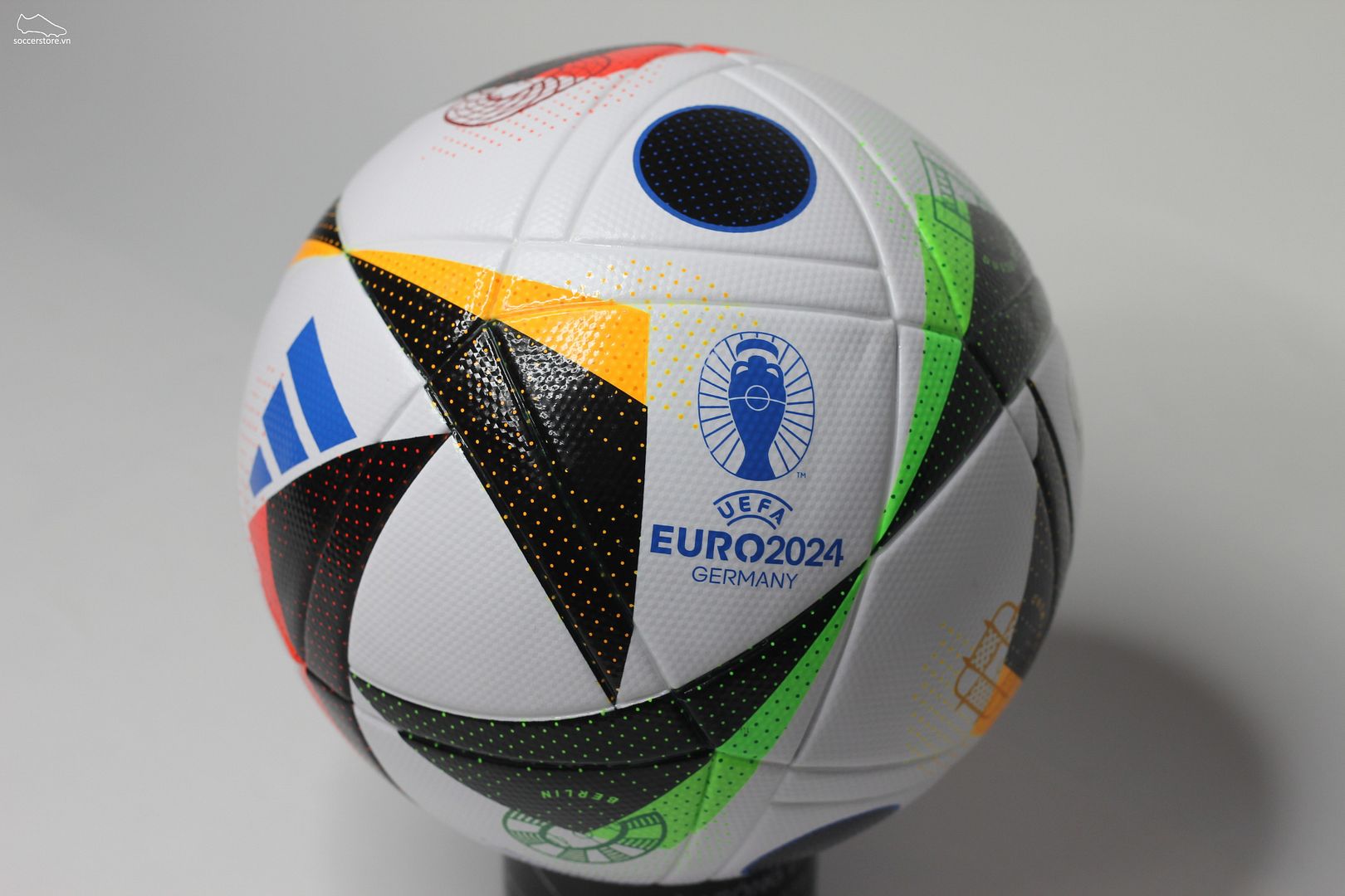Bóng Adidas Fussballliebe League Euro 2024 màu trắng đen IN9367
