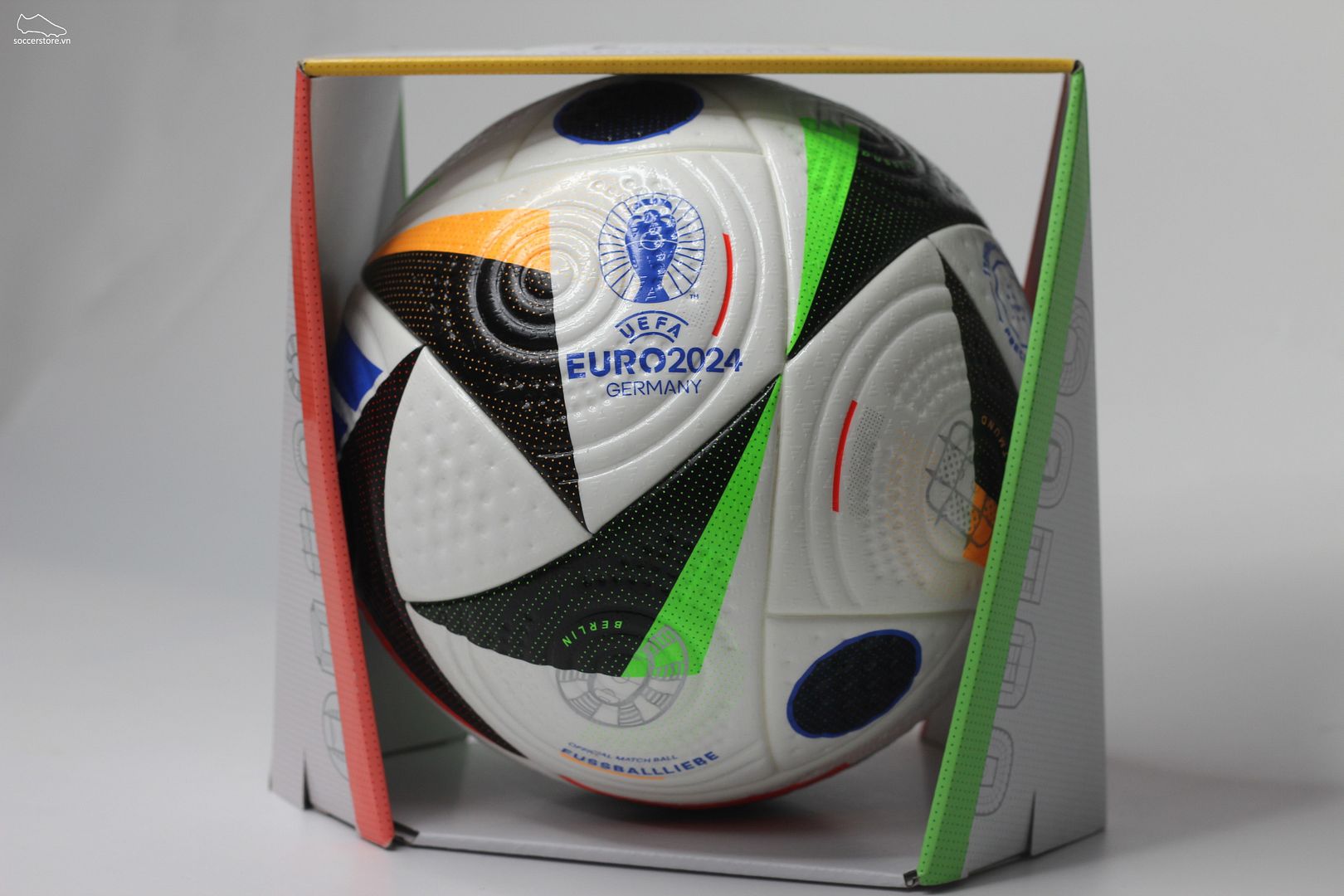 Bóng Adidas Fussballliebe Pro Euro 2024 OMB màu trắng đen IQ3682