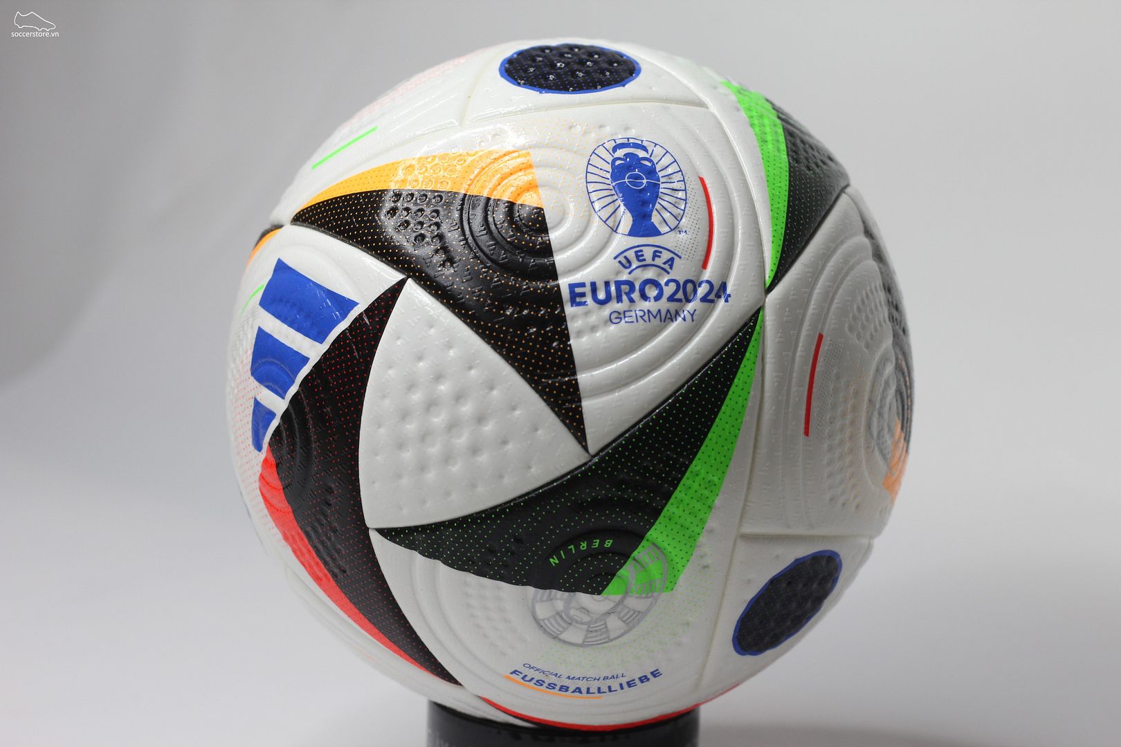 Bóng Adidas Fussballliebe Pro Euro 2024 OMB màu trắng đen IQ3682