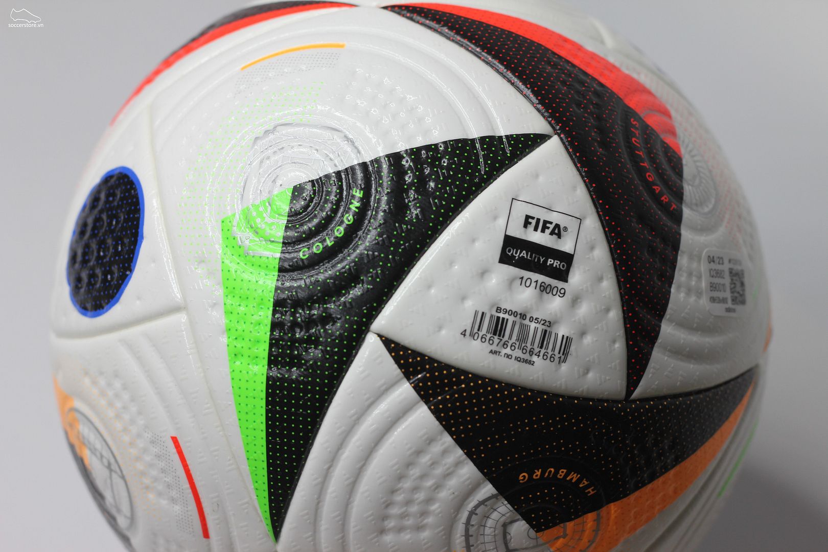 Bóng Adidas Fussballliebe Pro Euro 2024 OMB màu trắng đen IQ3682