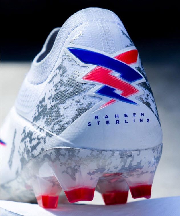 Giày New Balance Furon V6+ RS Alphan Flair độc quyền cho Raheem Sterling tại Euror 2020