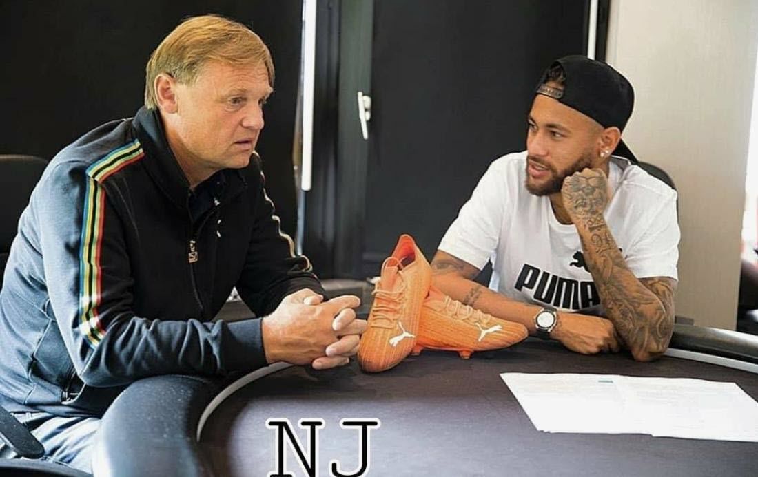 Neymar chuyển sang đi giày bóng đá Puma