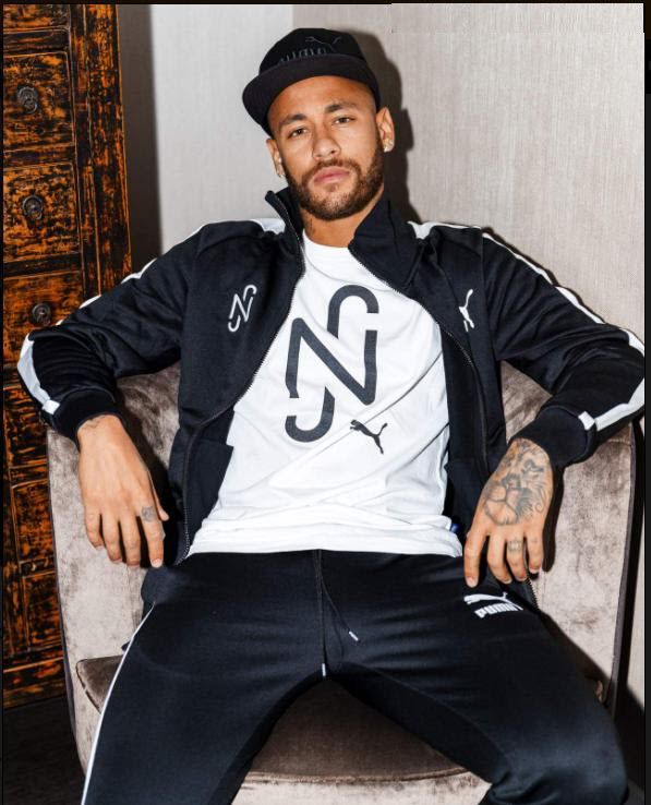 Neymar chuyển sang đi giày bóng đá Puma