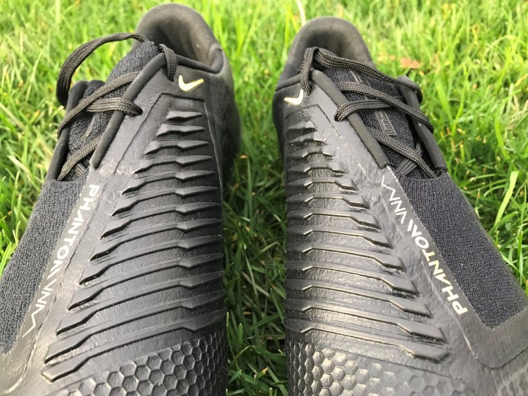 Đánh giá giày Nike Phantom VNM Elite