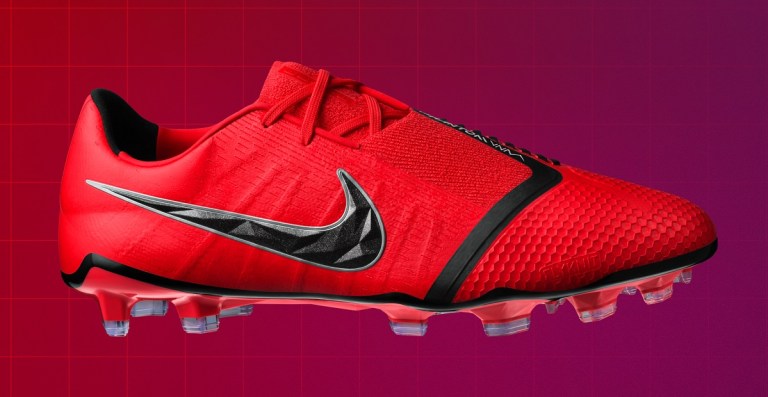 Giày Nike Phantom VNM: sinh ra dành cho kẻ sát thủ !