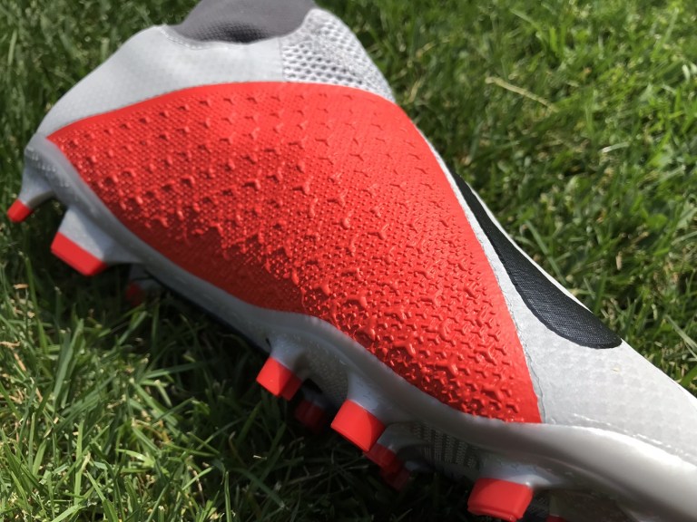Đánh giá Nike Phantom Vision Pro