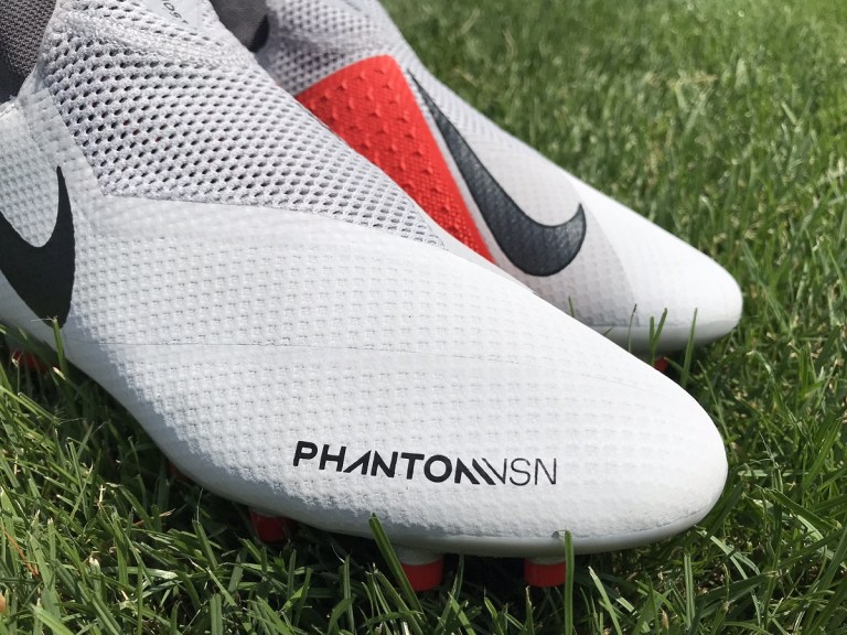 Đánh giá giày Nike Phantom Vision Pro