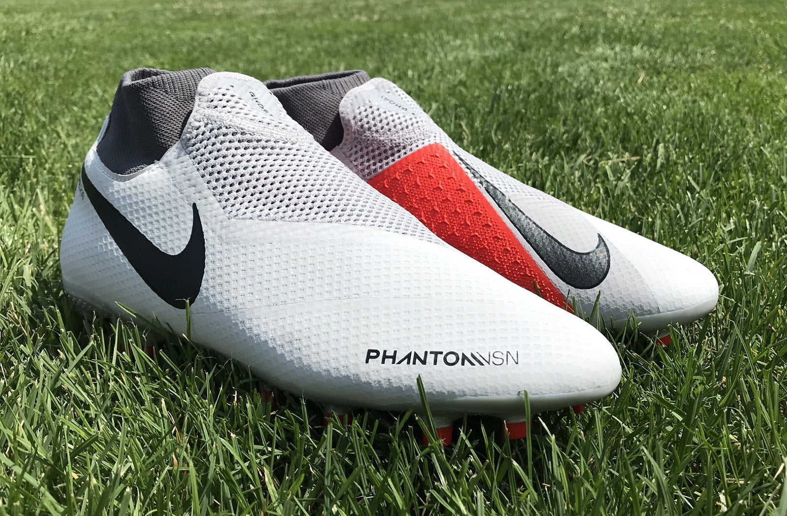 Đánh giá giày Nike Phantom Vision Pro