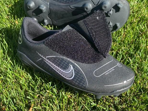 Đánh giá giày Nike Vapor 14 Club Junior MG Kid Cleats