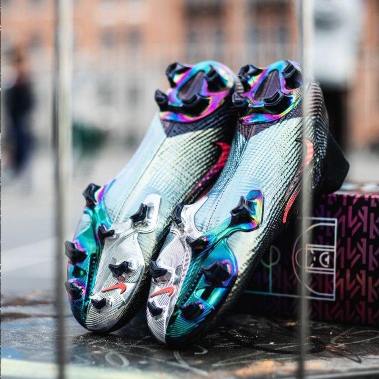 Nike Mercurial Superfly Chosen 2 LeBron James x Kylian Mbappe