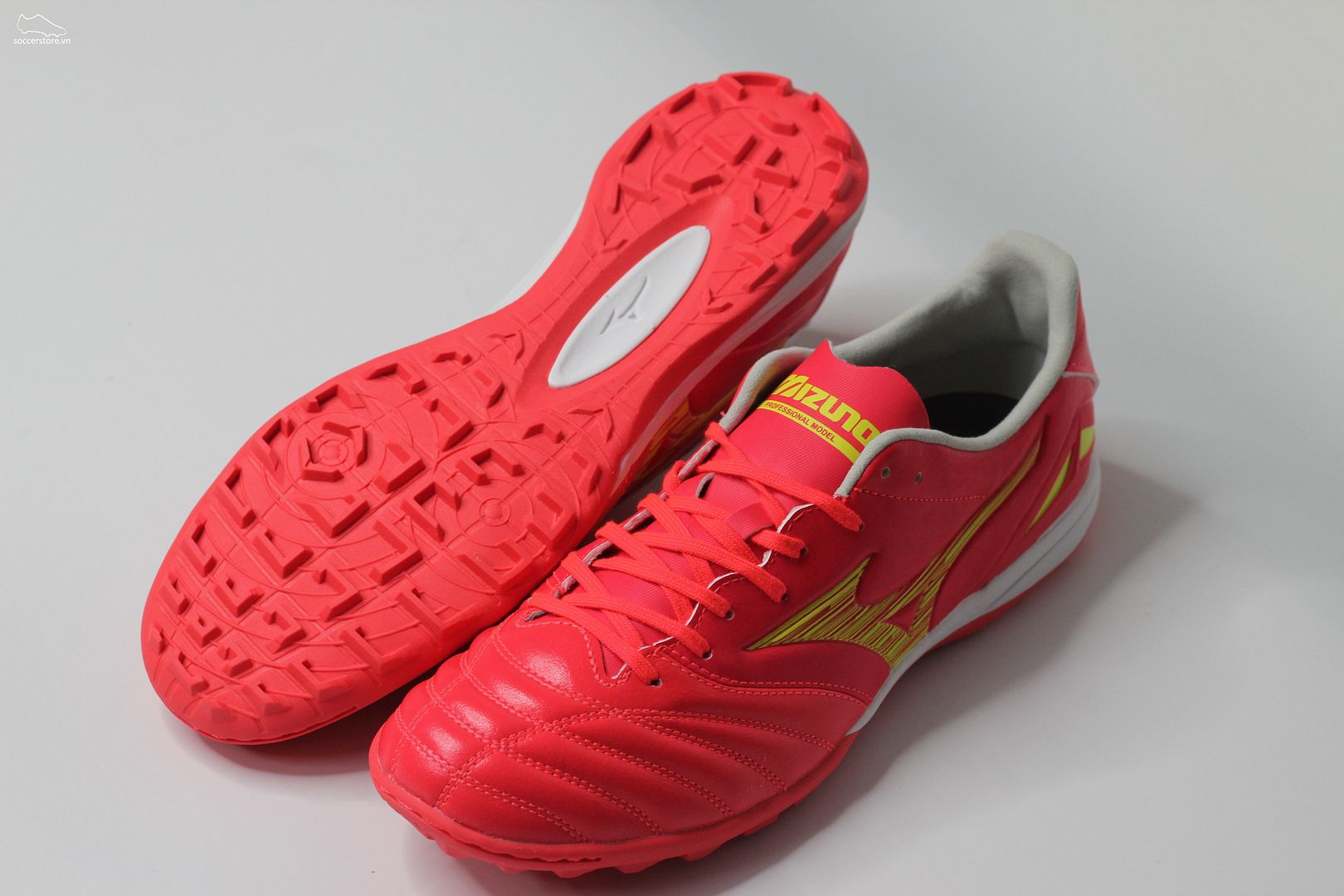 Giày bóng đá Mizuno Morelia Neo 4 Pro AS TF màu đỏ P1GD233464