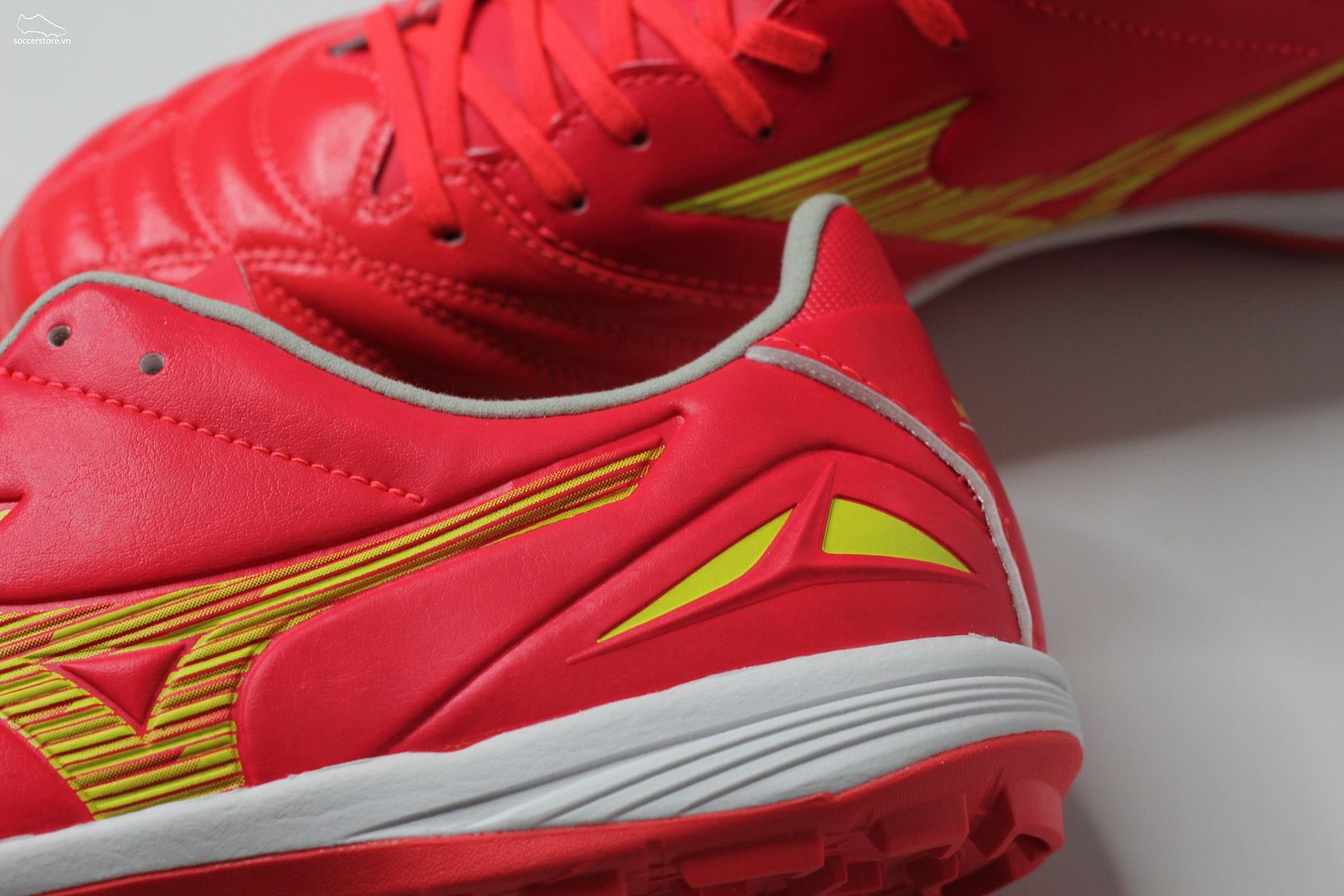 Giày bóng đá Mizuno Morelia Neo 4 Pro AS TF màu đỏ P1GD233464