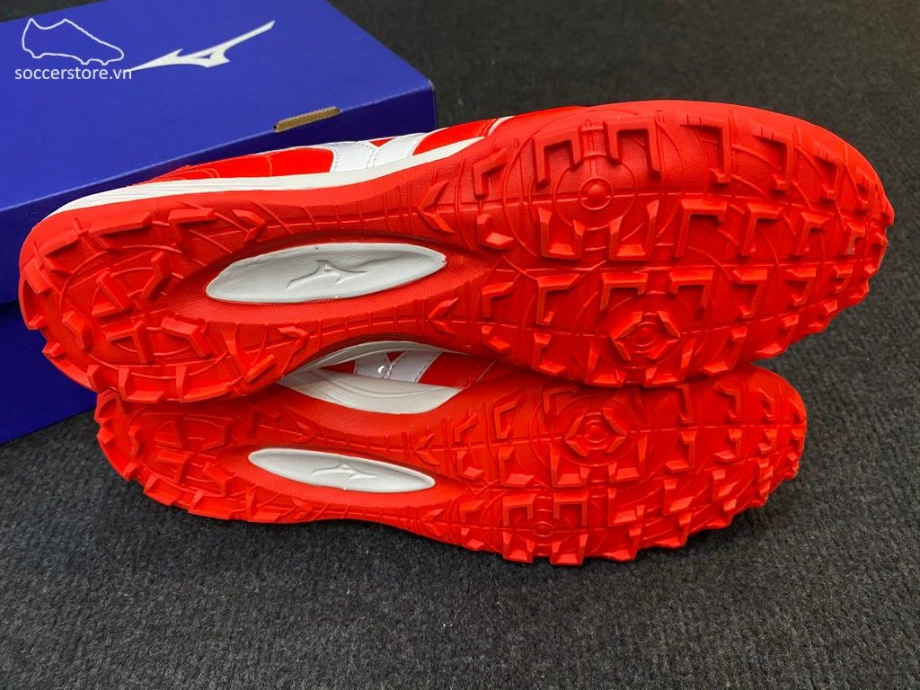 Mizuno Morelia TF- Bright Crimson/ White/ Black Q1GB210160