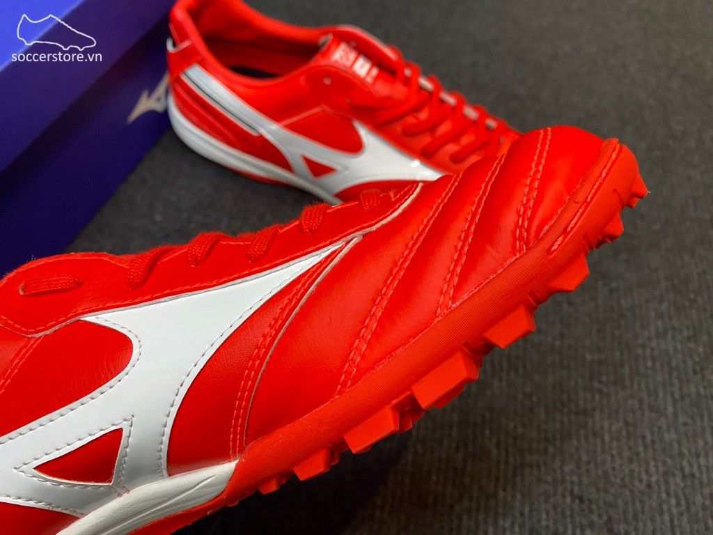 Mizuno Morelia TF- Bright Crimson/ White/ Black Q1GB210160