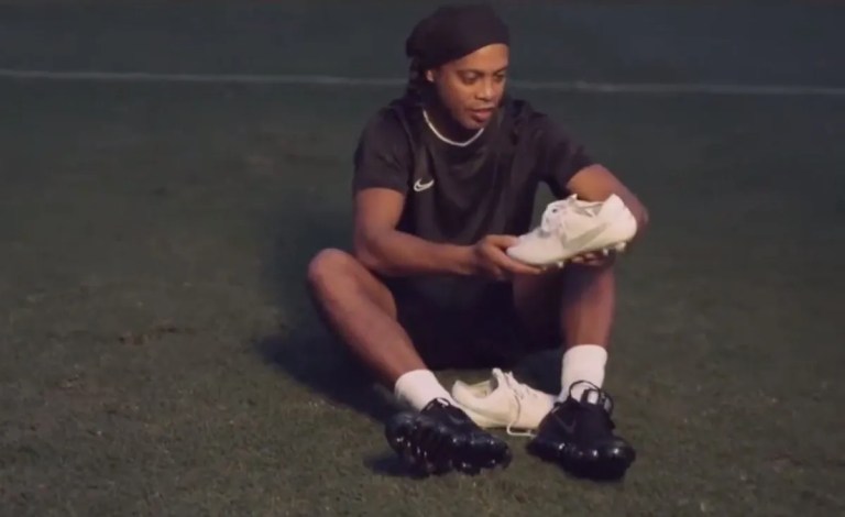 Sự ra mắt hoàn hảo của Nike Tiempo thế hệ 8