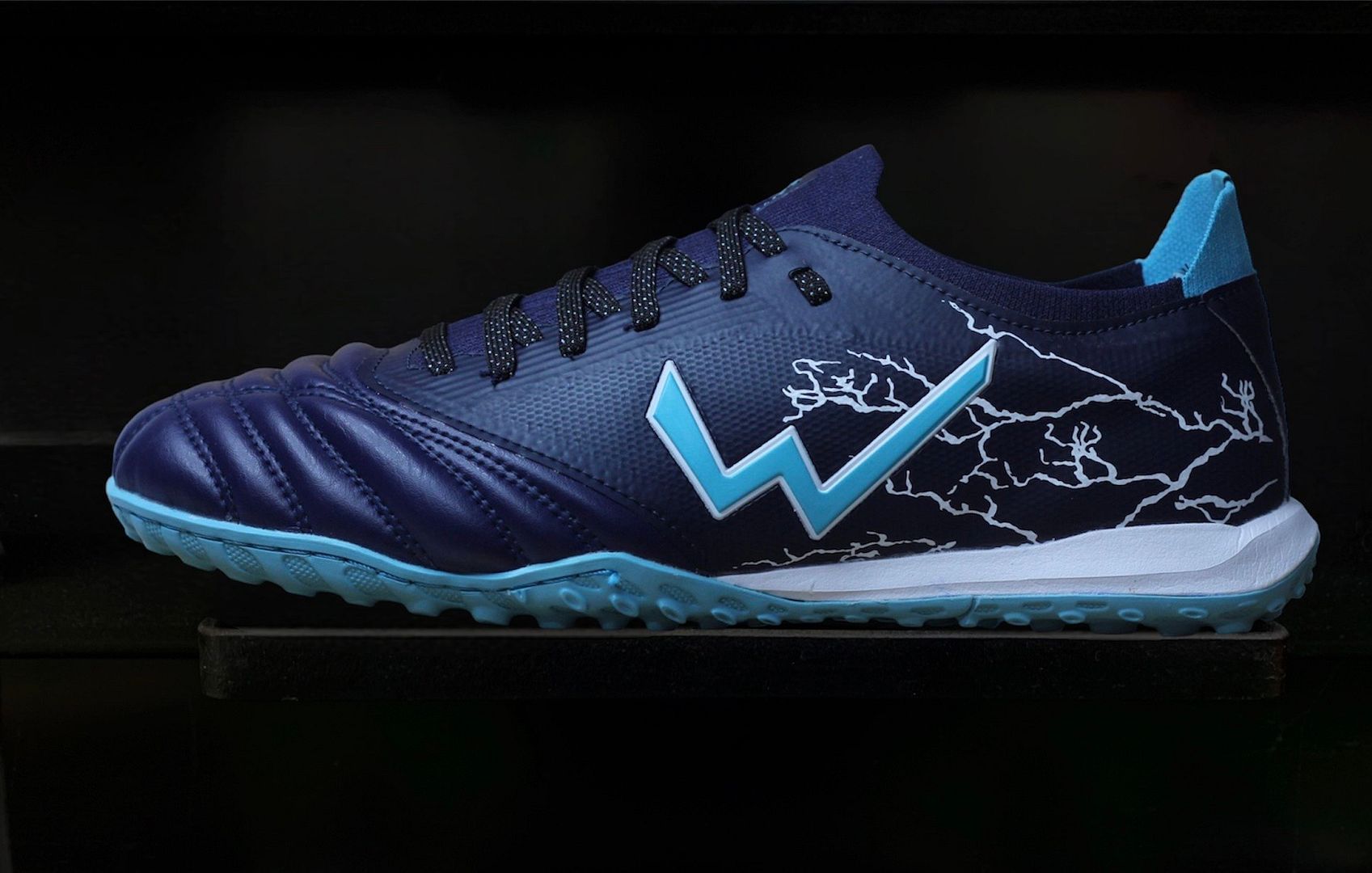 Giày bóng đá Wika Thunder màu navy