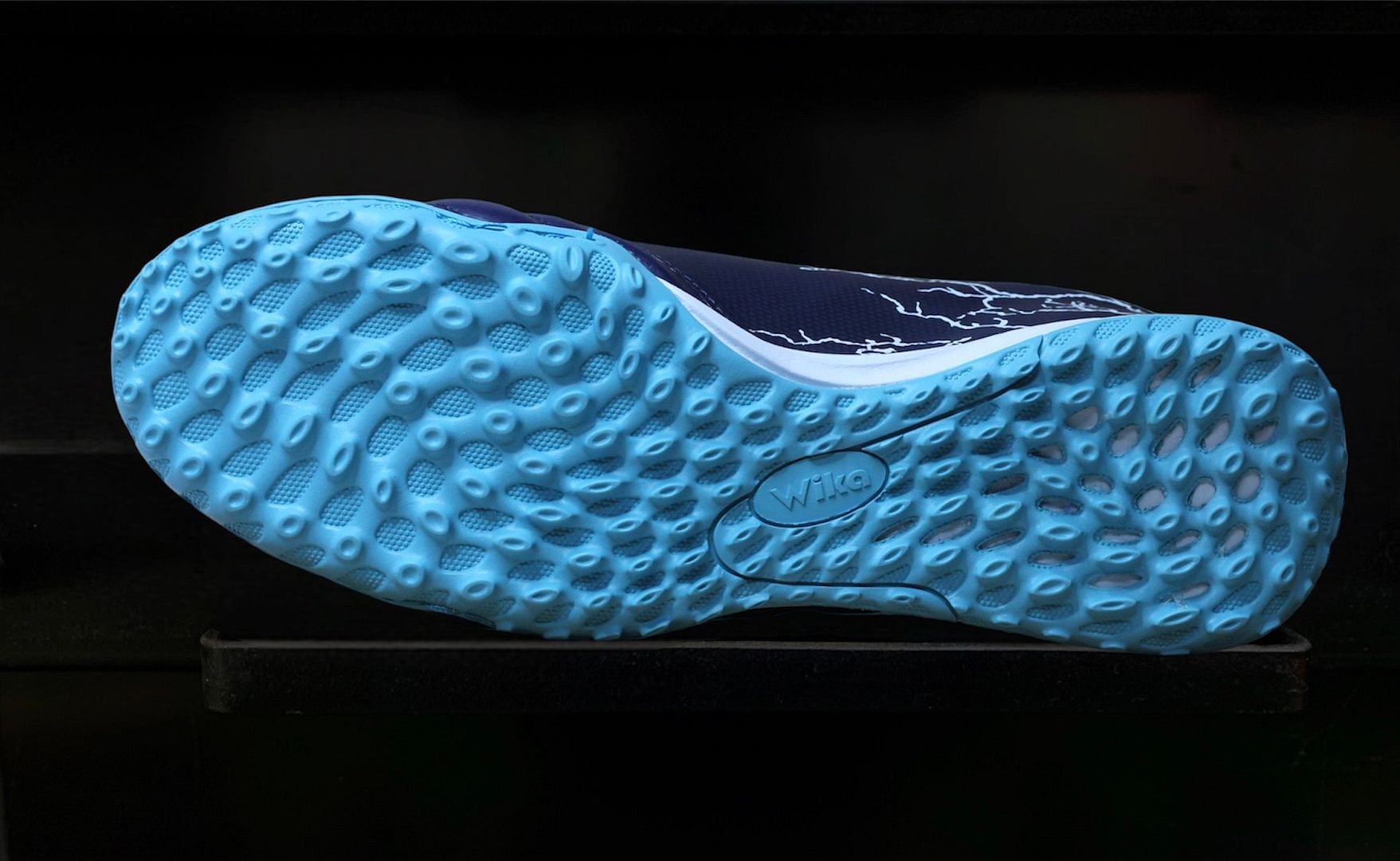 Giày bóng đá Wika Thunder màu navy